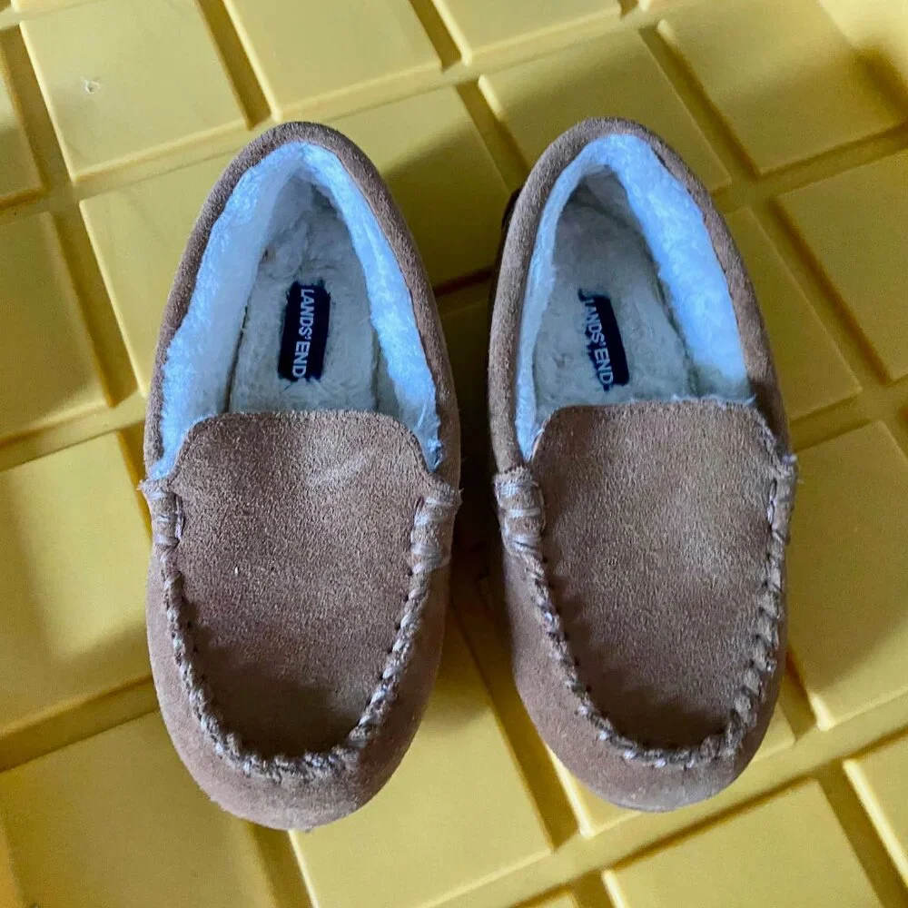 Girls Lands'End Brown Suede Leathers Slippers Moccasins Loafers Slip On …
